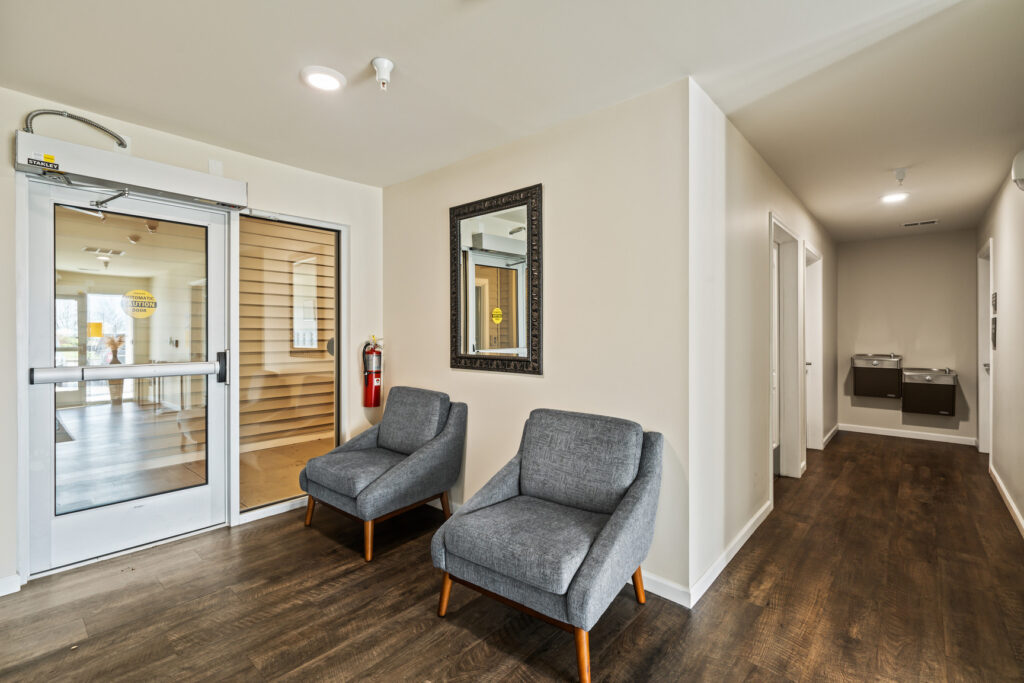 1713299989232_Entryway