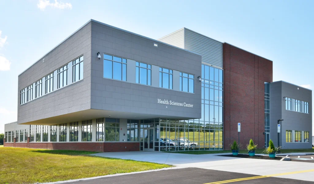 Belmont-Health-Sciences-Center-5