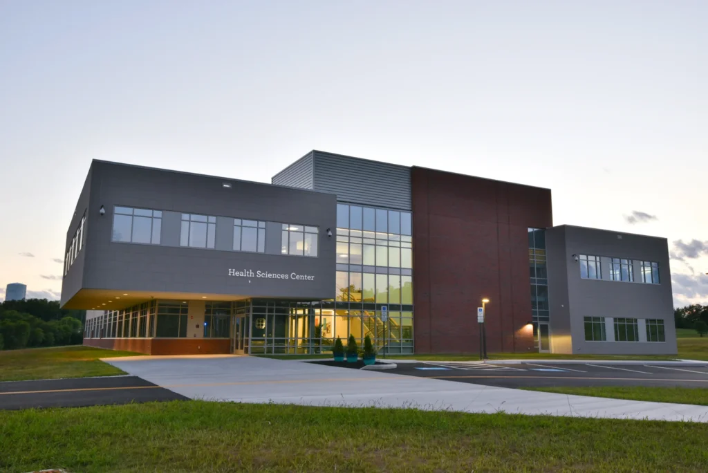 Belmont-Health-Sciences-Center-7