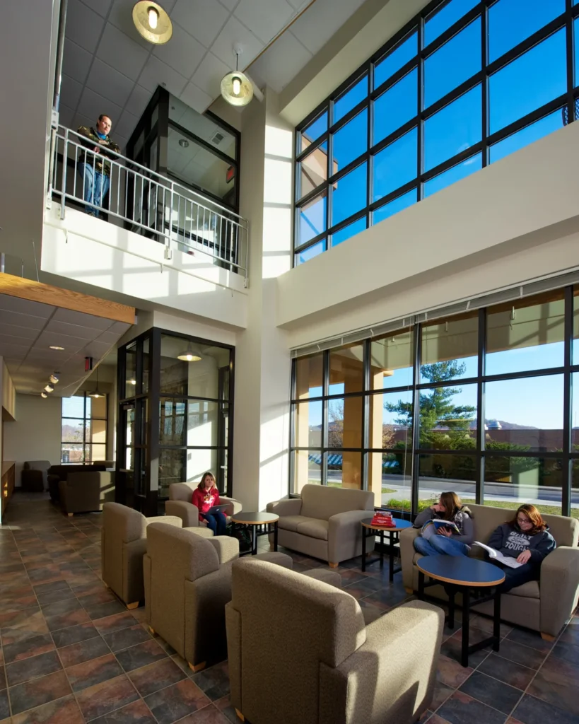 DG_HockingCollege 17