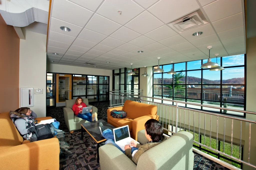 DG_HockingCollege 25